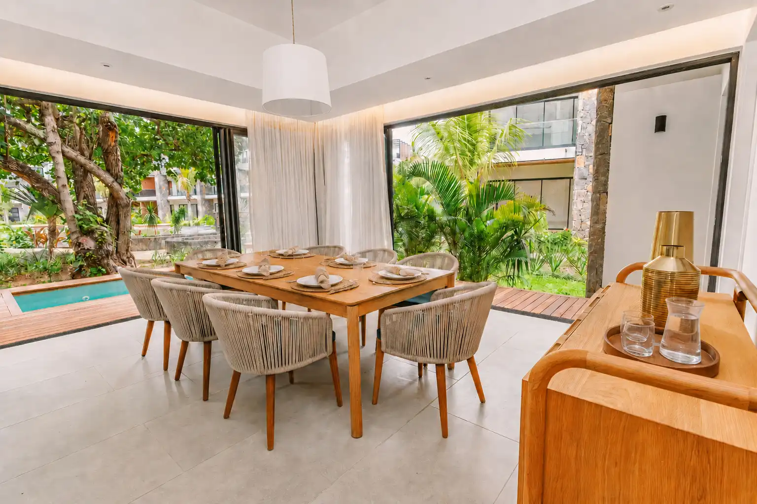 Sunny-Splash-2-bedrooms-Apart-6